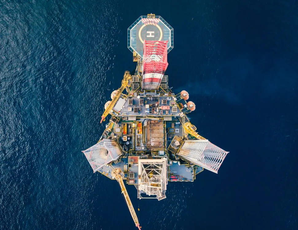Offshore oil and gas platform for upstream exploration and production analysis