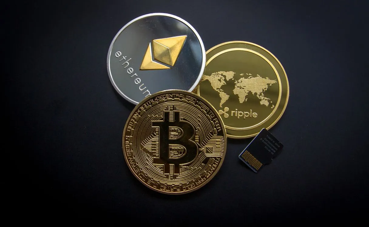 Bitcoin hardware wallet for cold storage security