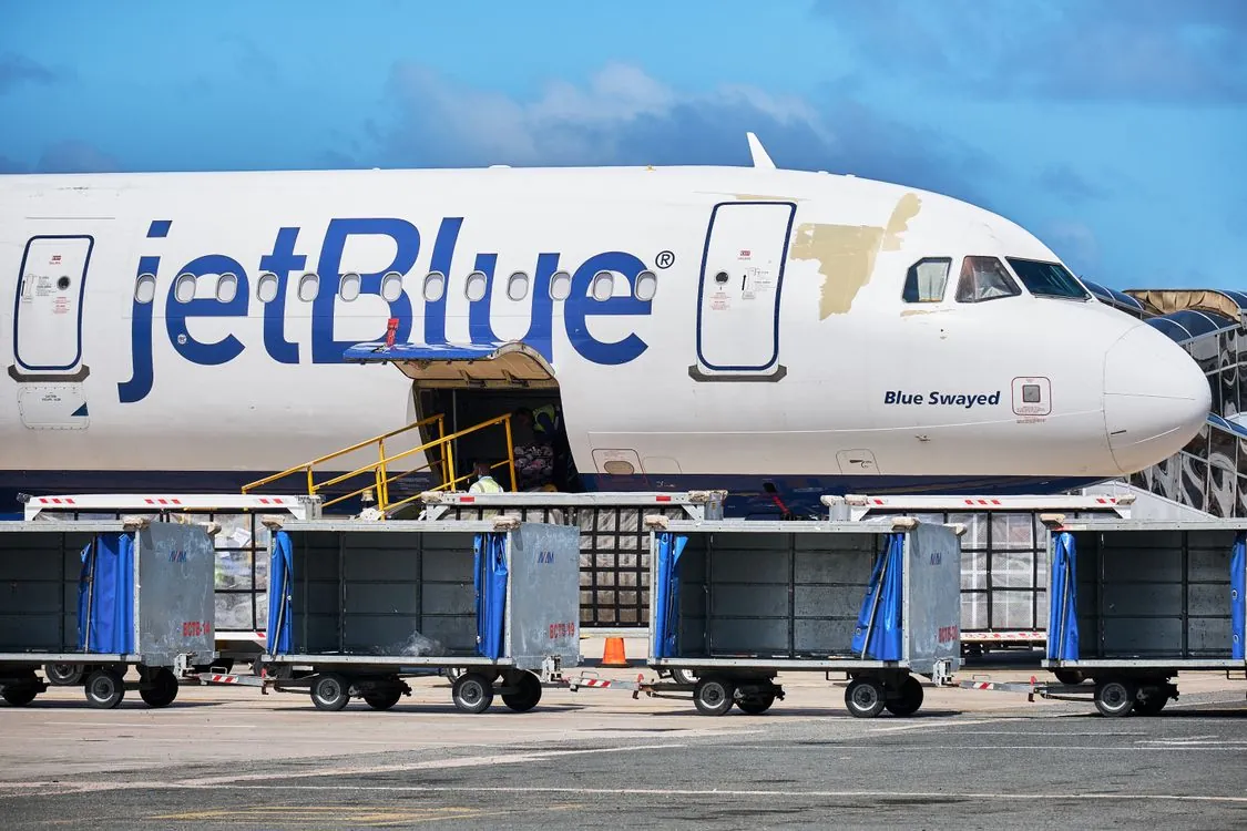 JetBlue A220 aircraft