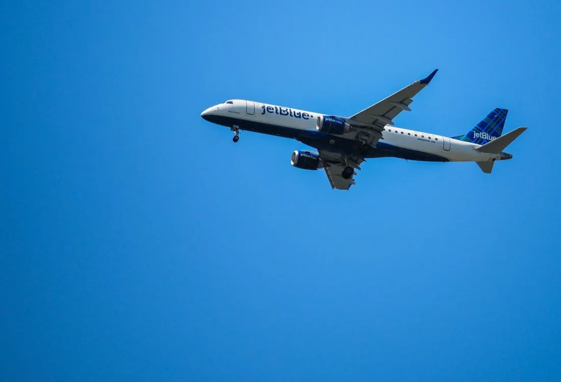 JetBlue aircraft in flight