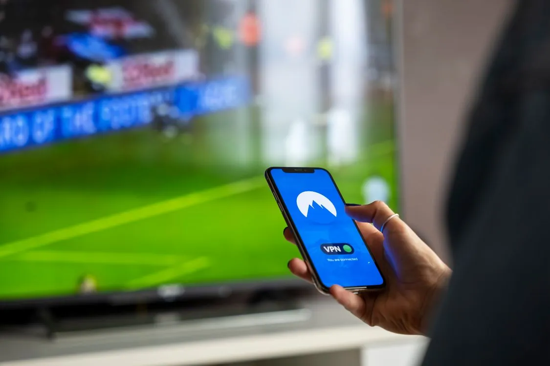 Mobile device network connectivity