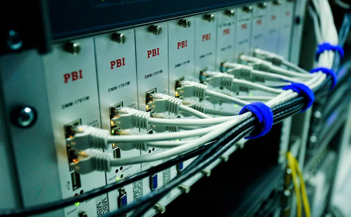 Relay servers and network connections