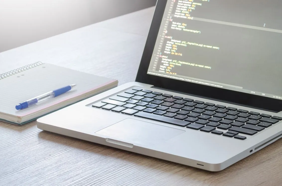 Writing code in Sonic Pi v5