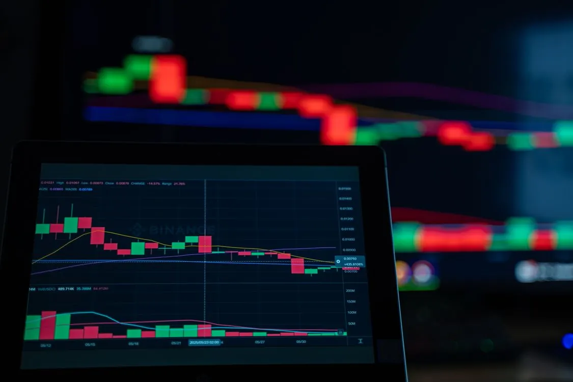 Declining stock price chart displayed on a trading terminal